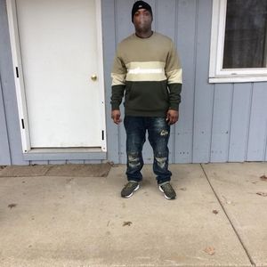 Meet your Posher, Dontae